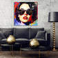 Quadro astratto donna con occhiali da sole stile Pop Art